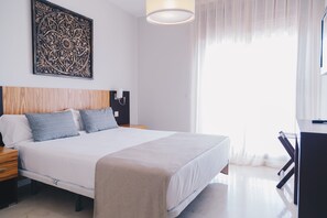 2 bedrooms, in-room safe, blackout drapes, iron/ironing board