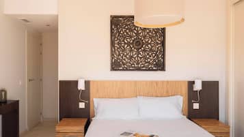 2 bedrooms, in-room safe, blackout drapes, iron/ironing board