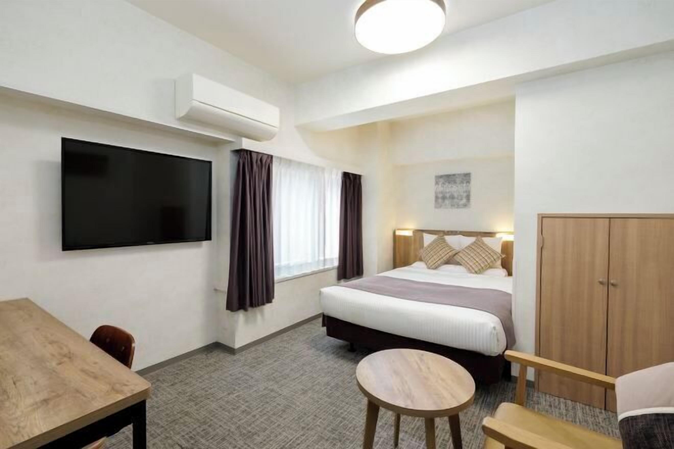 Coffres-forts dans les chambres, bureau