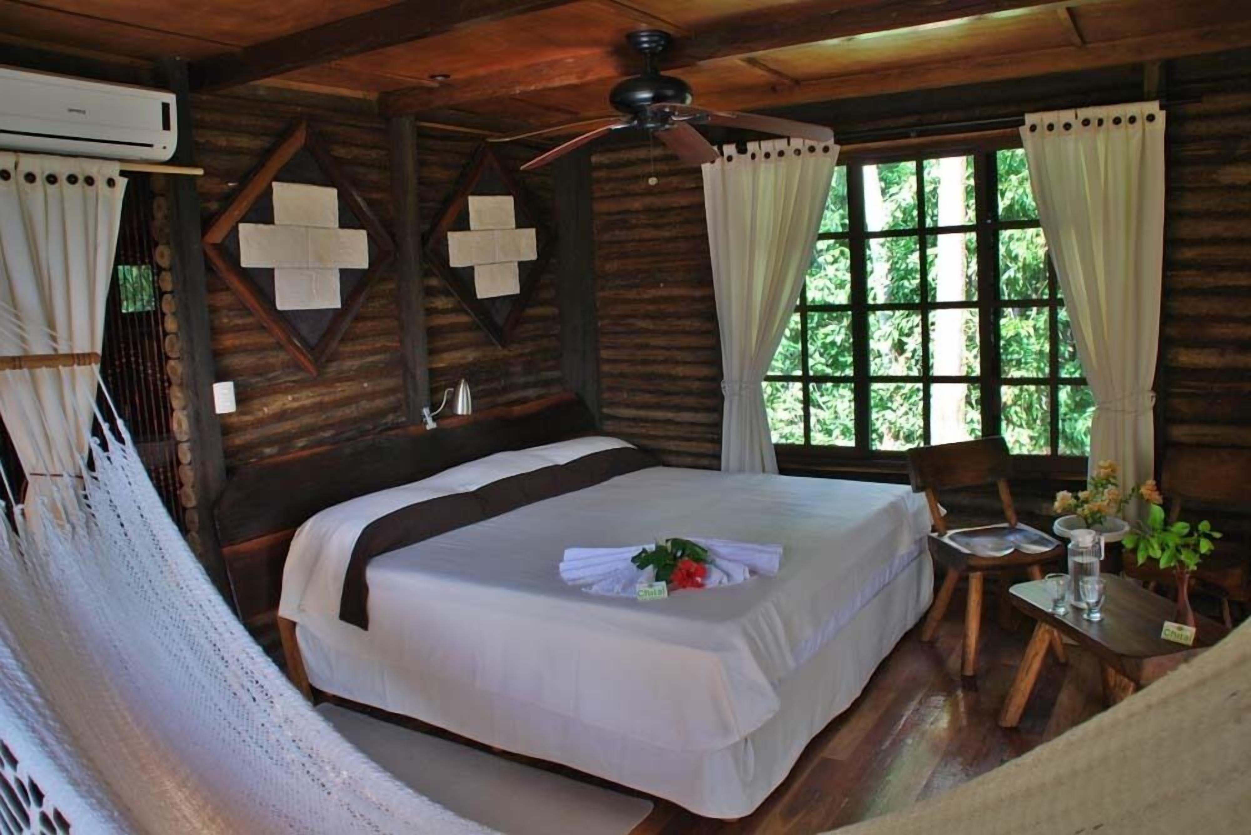 Ropa de cama de alta calidad, cubrecamas y colchones con pillow-top 