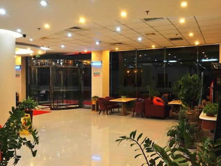 Lobby. GreenTree Inn Tianji Dagang District Shihua Road Hotel