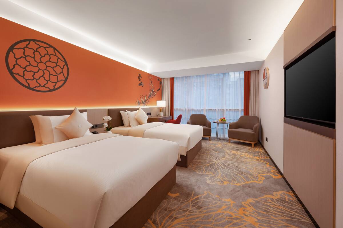 Kamar Twin Bisnis, Beberapa Tempat Tidur | Seprai premium, minibar, brankas, dan meja kerja