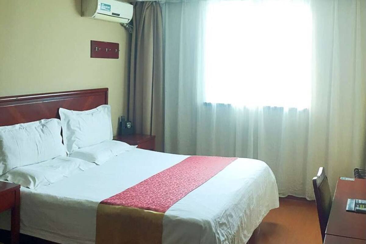 In-room safe, blackout drapes, iron/ironing board (on request)