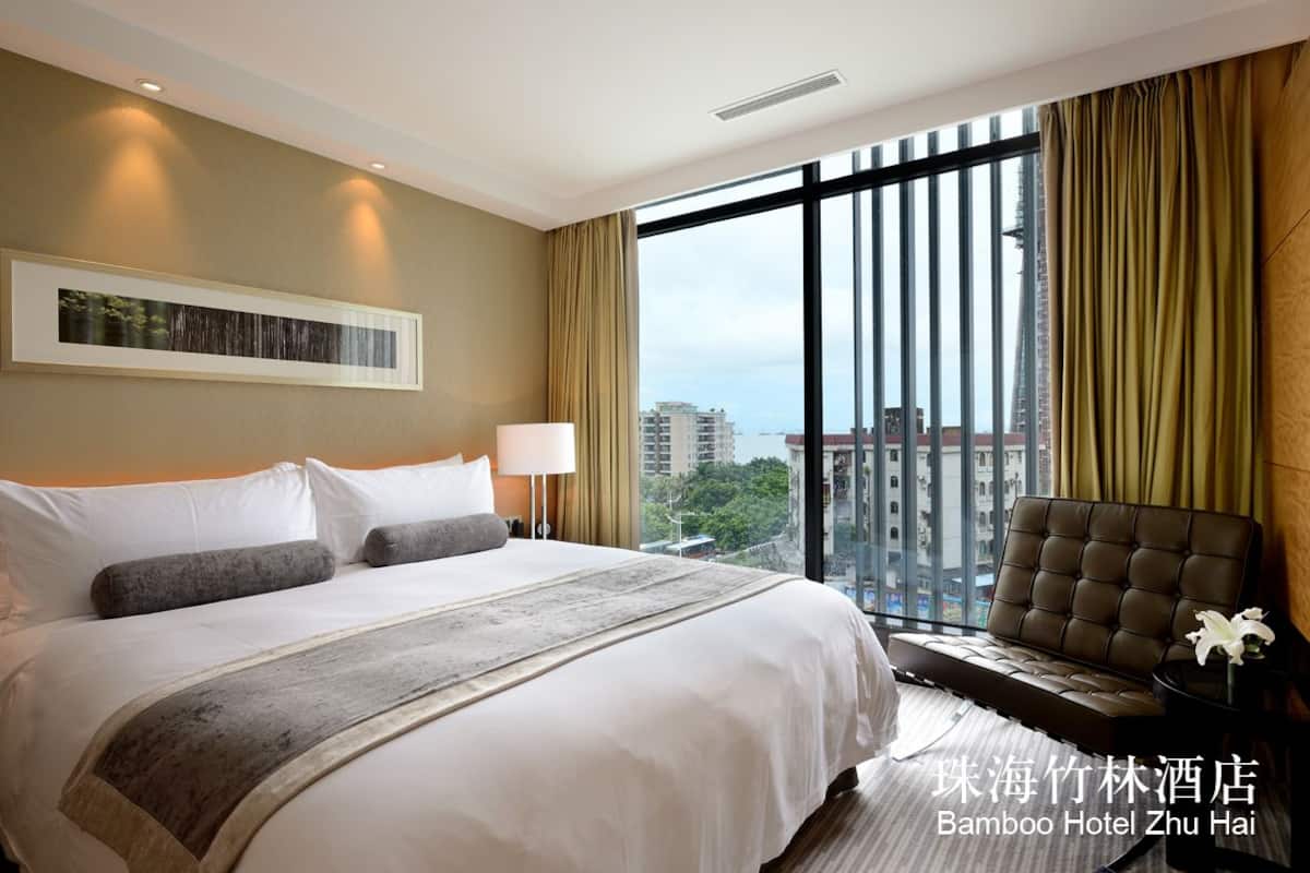 Minibar, in-room safe, desk, blackout curtains