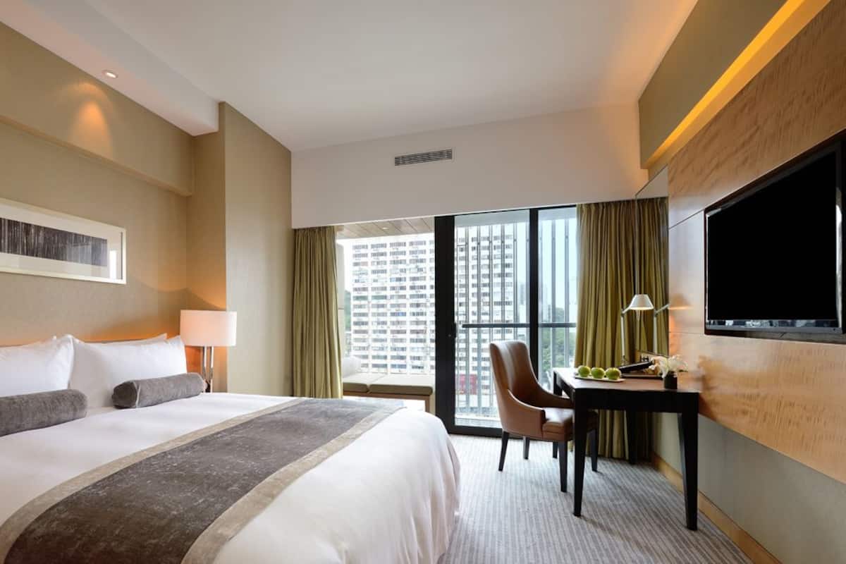 Minibar, in-room safe, desk, blackout curtains