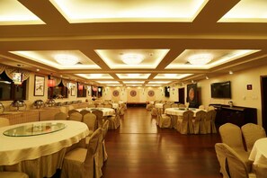 Restaurant - Qingdao Zhongyang Business Hotel (Qingdao)