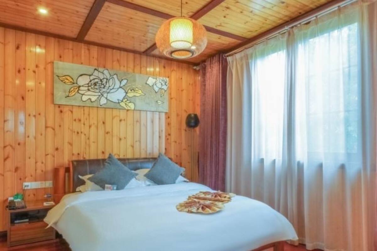 Kabin Romantis | Meja kerja, setrika/meja setrika, Wi-Fi gratis, dan seprai linen