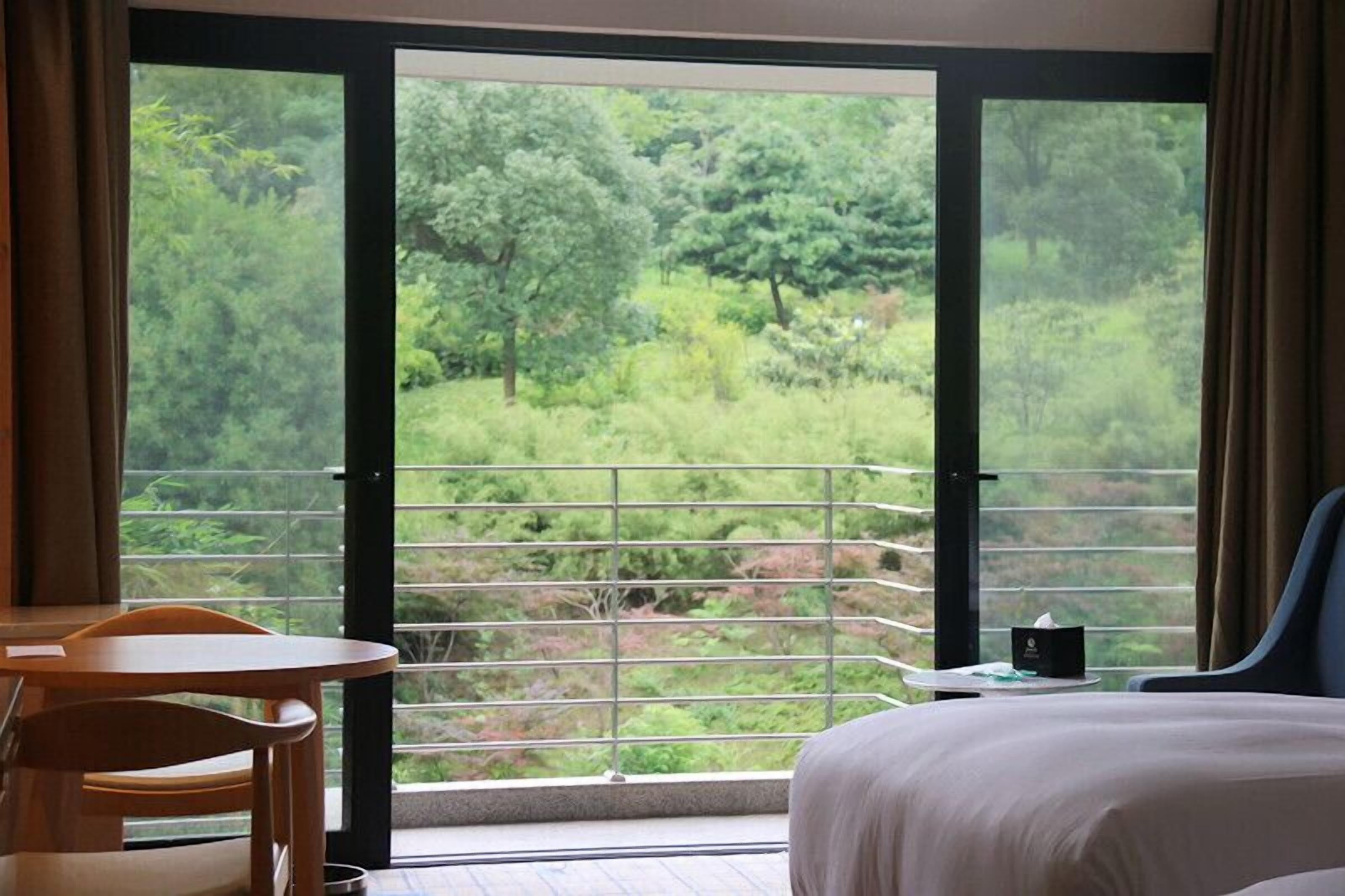 Desk, blackout curtains, free WiFi, bed sheets