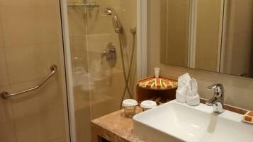 Standard Room | Bathroom sink