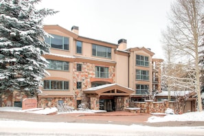 Front of property - The Galatyn Lodge (Vail)