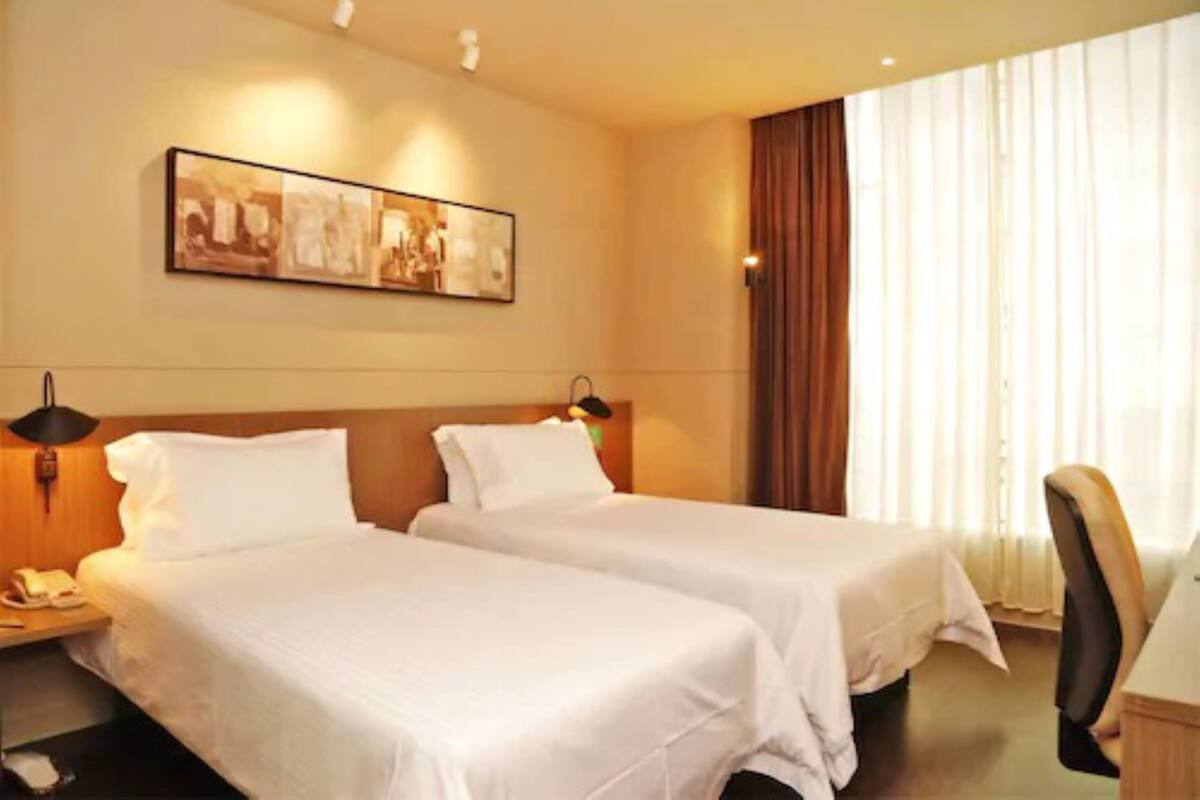 Kamar Double (A) | Wi-Fi (biaya tambahan) dan seprai linen