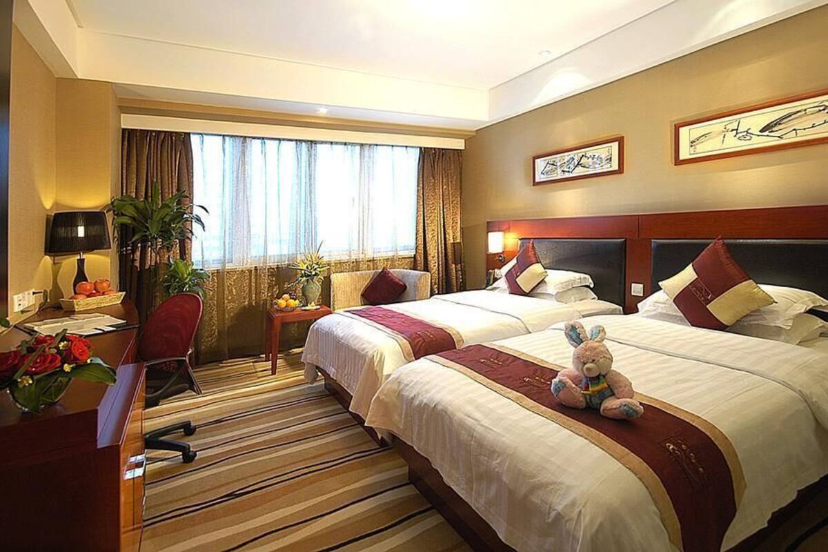 Superior Twin Room | Langsir/tirai gelap terus, Wi-fi percuma, cadar katil