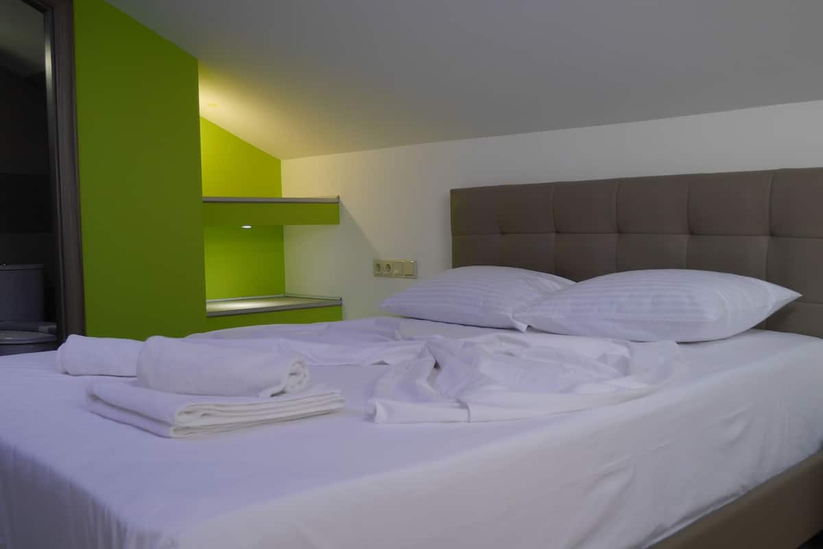 Attic with Mountain View | 1 Schlafzimmer, Zimmersafe, schallisolierte Zimmer, kostenloses WLAN