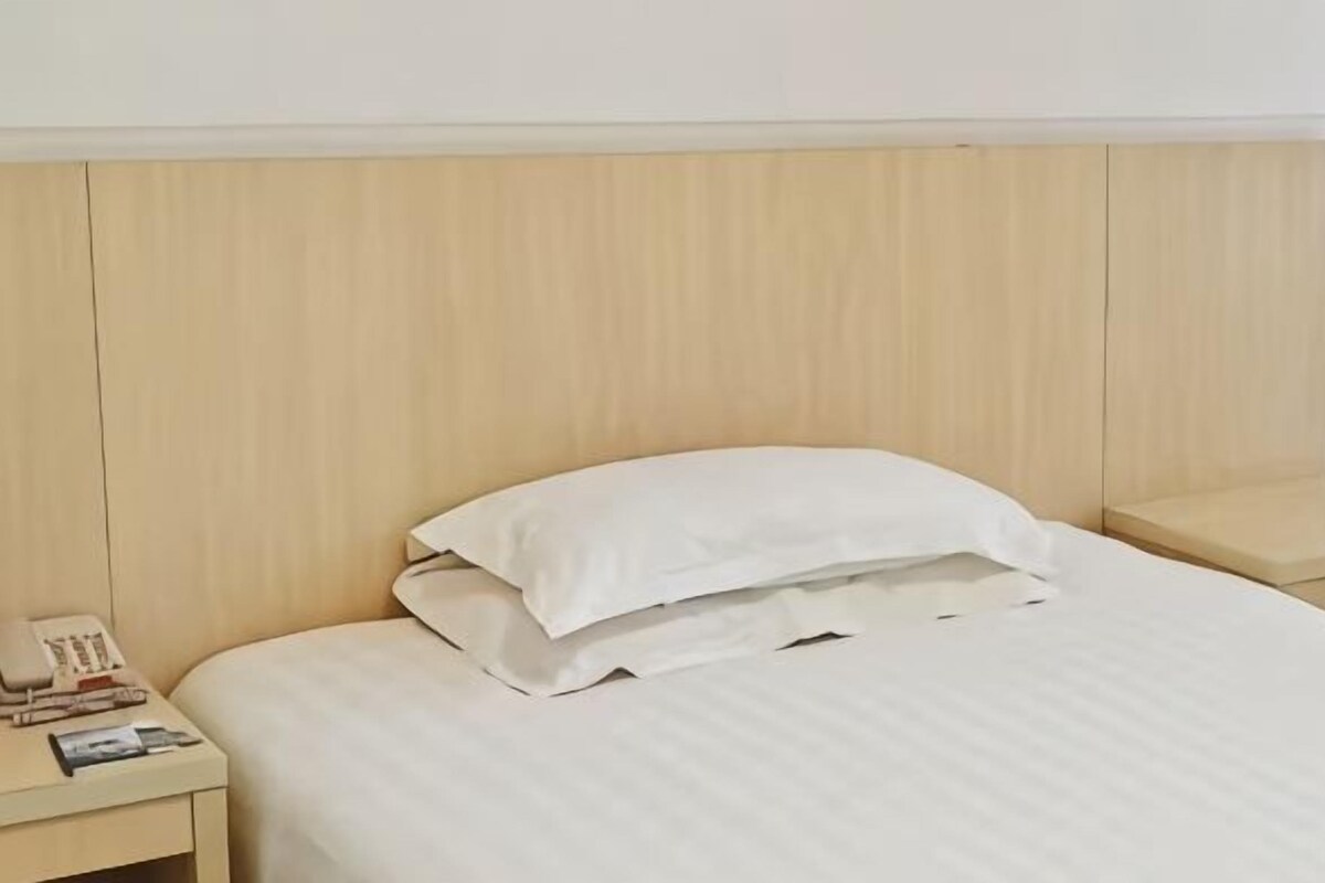 Selected Single Room