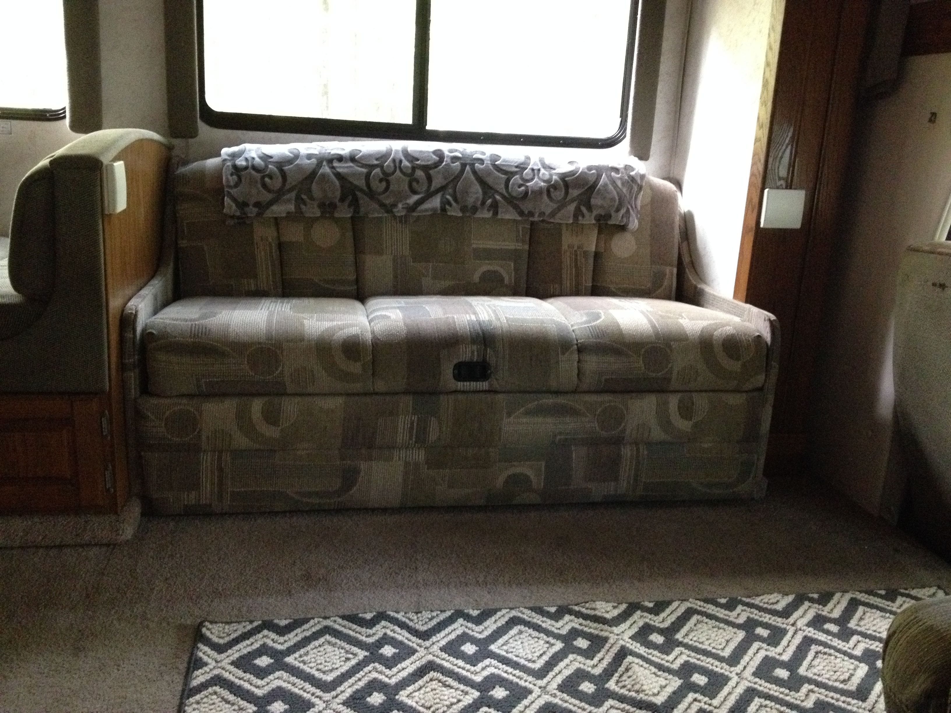 classic mobile home, 1 bedroom | living area