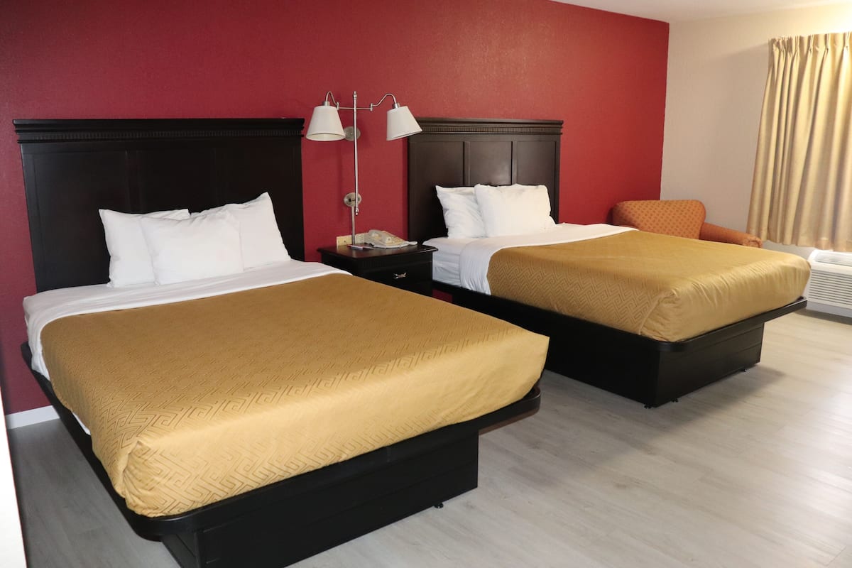 Room, 2 Queen Beds, Accessible, Non Smoking