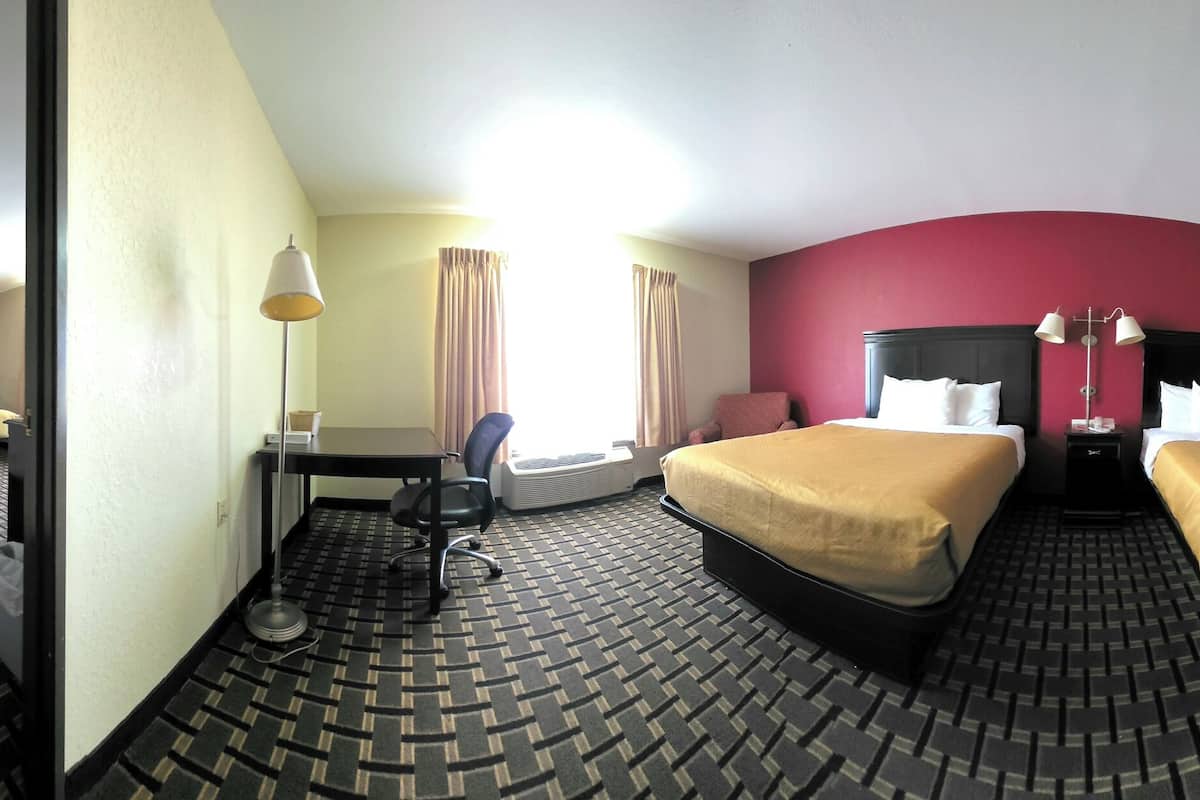 1King bed,2 Queen Beds Suite Non Smoking,No Pets Allowed | 办公桌、免费 WiFi、闹钟、床单