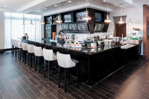 Courtyard by Marriott Richmond Downtown