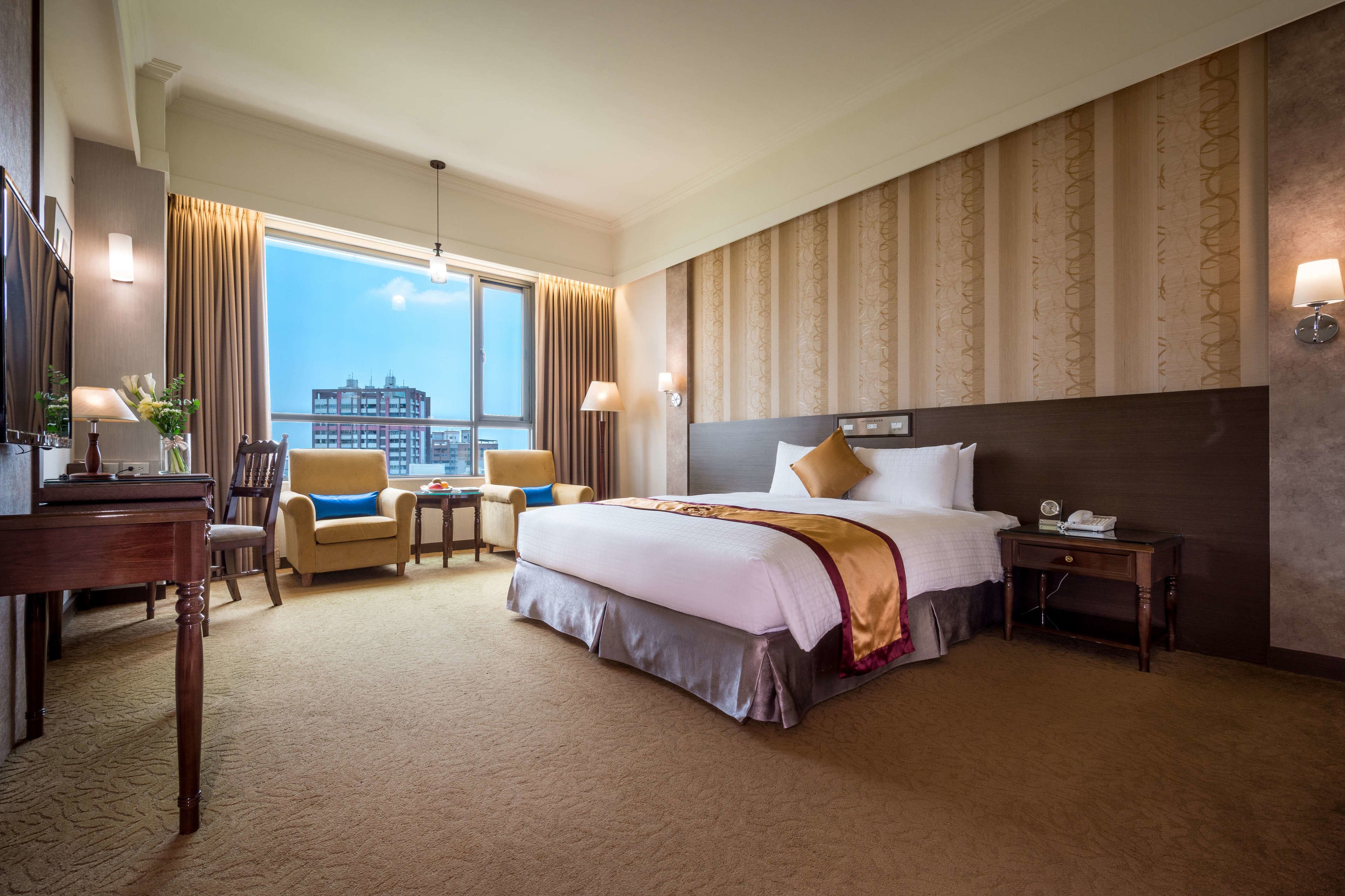 superior double room, 1 queen bed, tower | 1 bedroom, premium bedding, in-room safe, desk