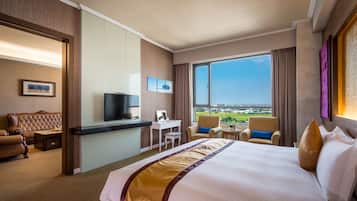 Premium Studio Suite, 1 Queen Bed, City View, Tower | View from room