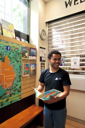 Reception - Melbourne city backpackers (Melbourne)