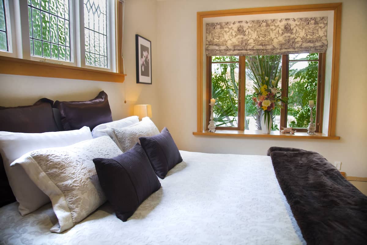 Suite (Fuchsia Suite - Includes Breakfast) | Lakens van Egyptisch katoen, luxe beddengoed
