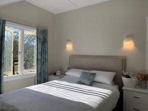 Chambre Double Standard, 1 grand lit