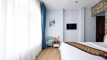 Deluxe Double Room | Minibar, in-room safe, desk, WiFi