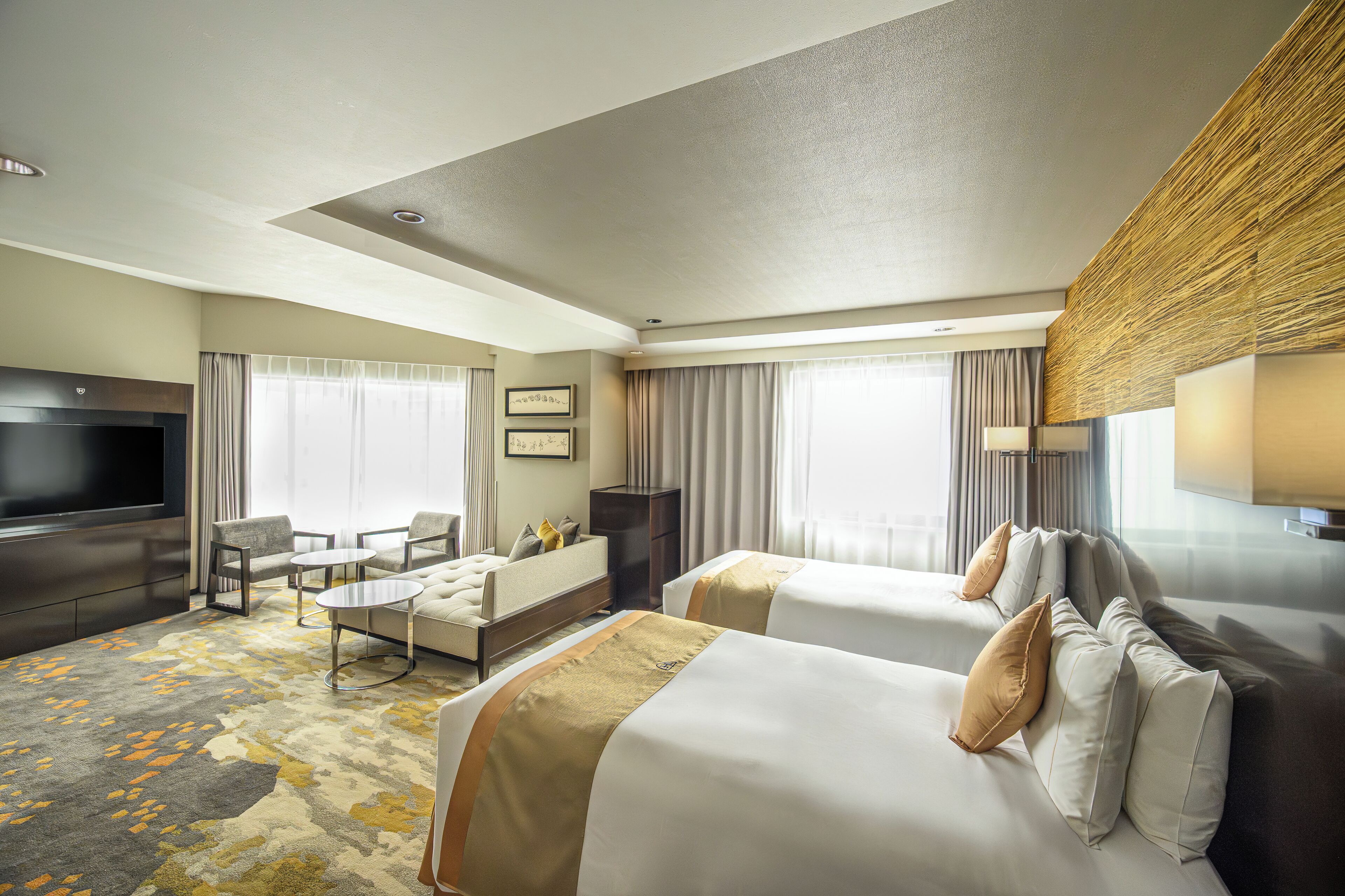 suite, non-smoking | 1 bedroom, in-room safe, desk, blackout curtains