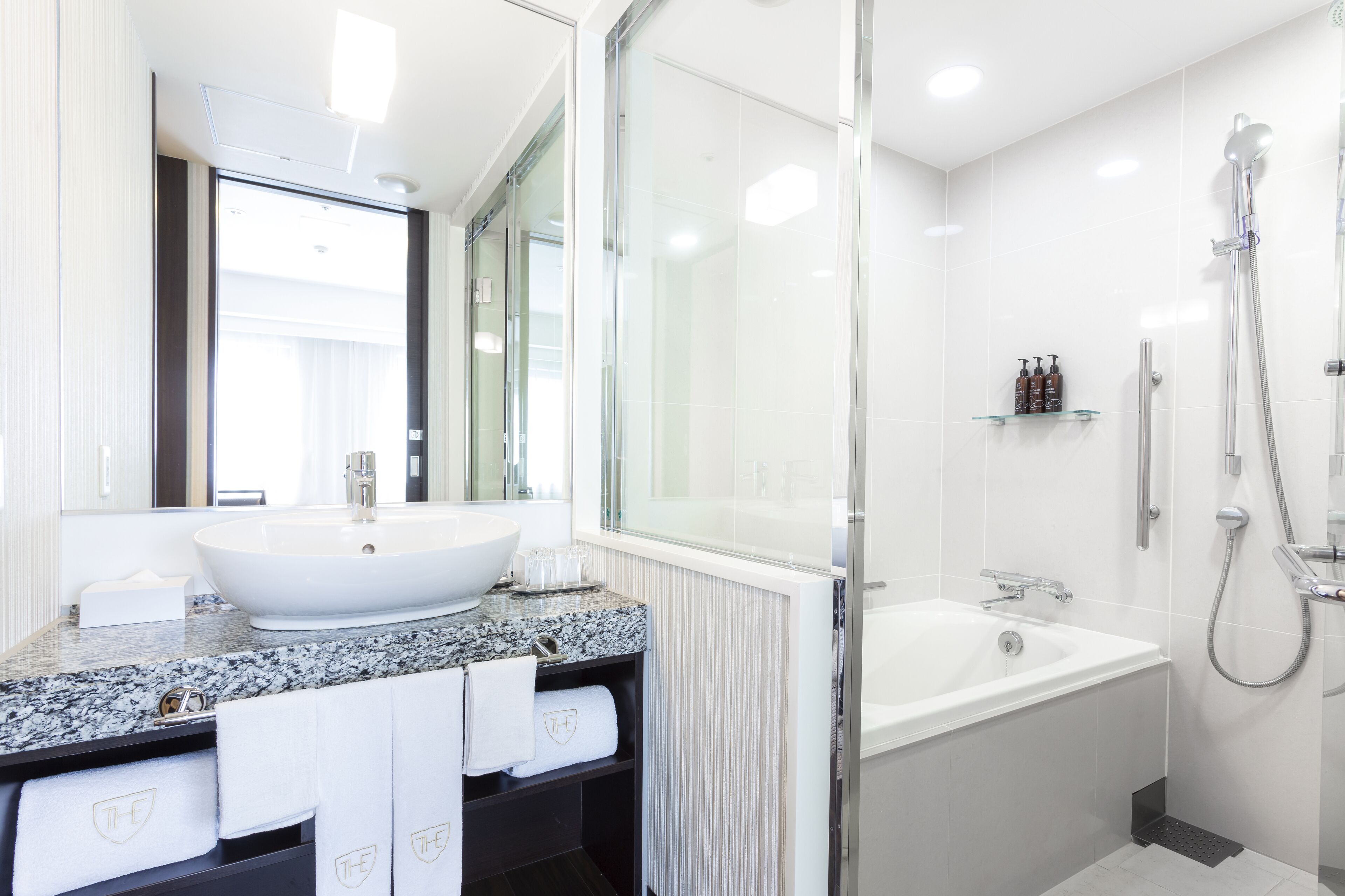 phiten collaboration room, non smoking | bathroom | shower, hair dryer, slippers, electronic bidet