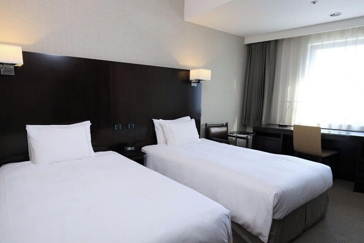 Standard Twin Room, Non Smoking | In-room safe, desk, blackout drapes, iron/ironing board