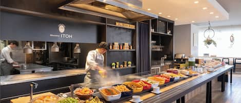 Daily buffet breakfast (JPY 2800 per person)