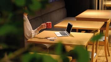 Lunch and dinner served