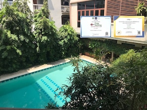 Outdoor pool, sun loungers - PT Court (Bangkok)