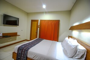 View from room - Paradiso Beach Inn (Kuta)