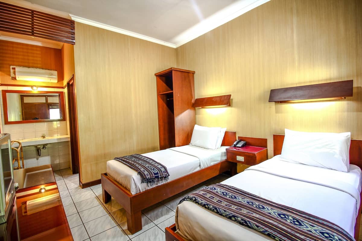 Premium bedding, desk, soundproofing, free WiFi