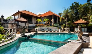 Outdoor pool - Puri Uluwatu Villas (Pecatu)