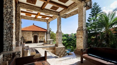 Puri Uluwatu Villas