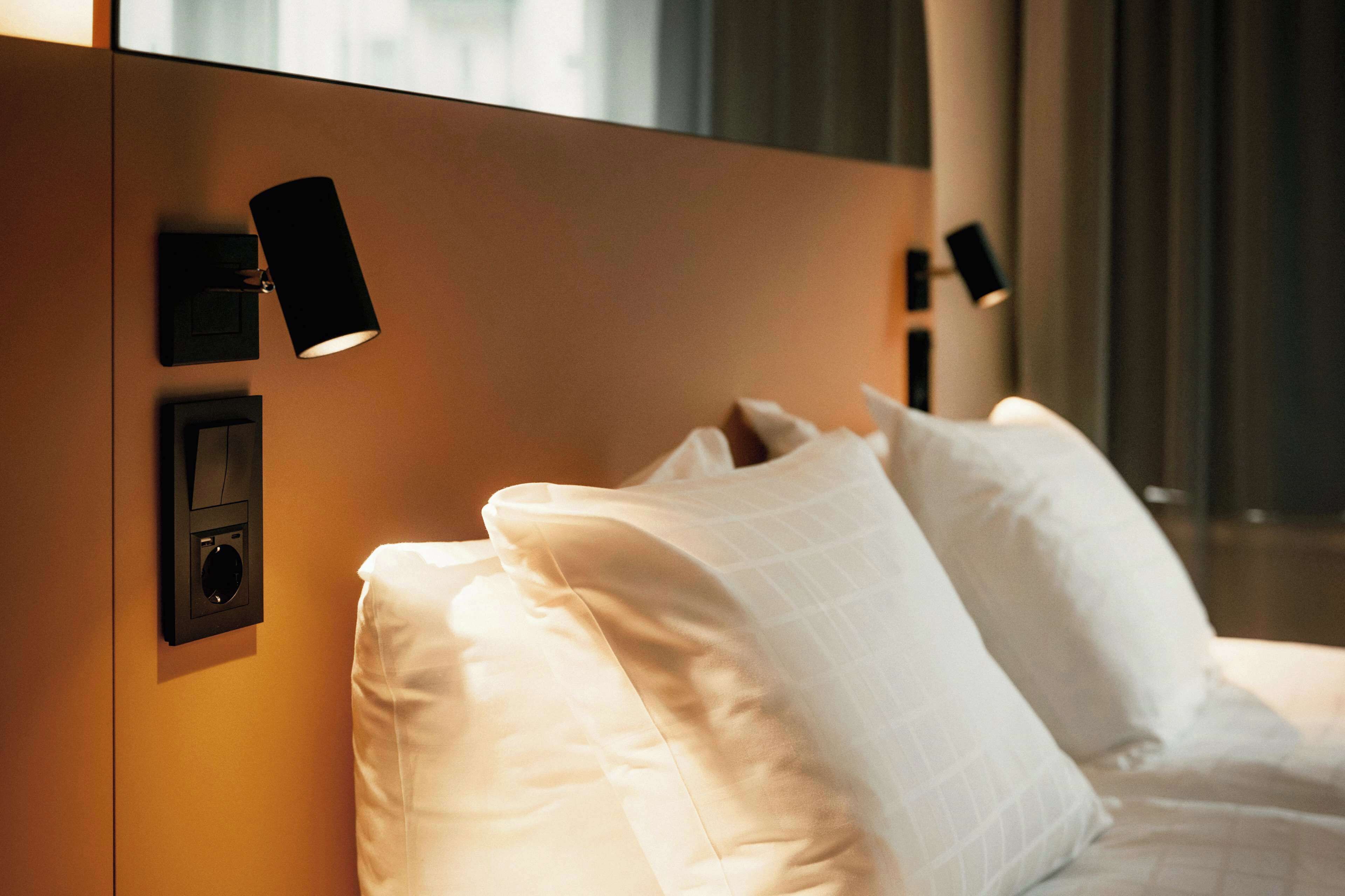 room, 1 queen bed | hypo-allergenic bedding, laptop workspace, blackout curtains, free wifi