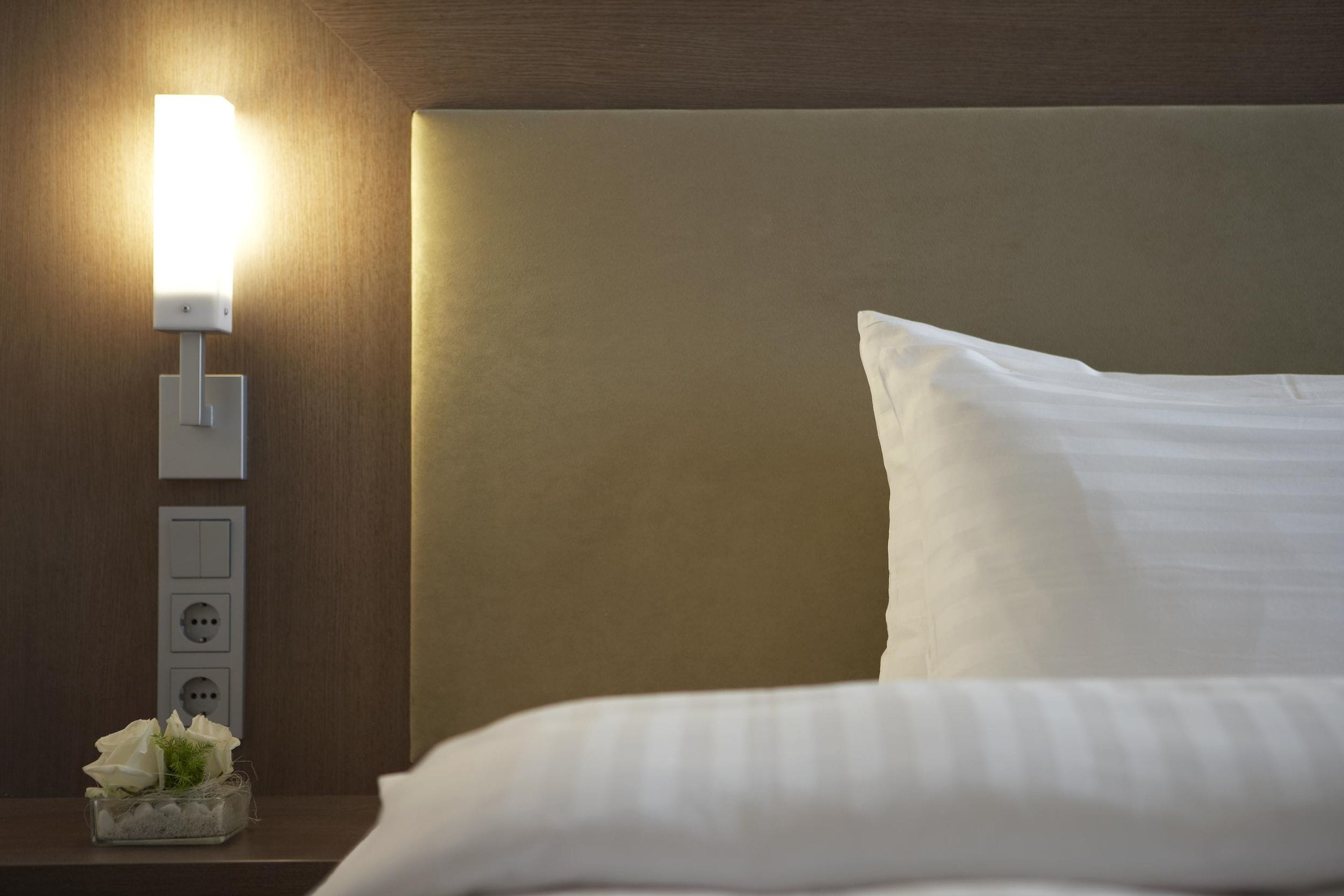 hypo-allergenic bedding, minibar, in-room safe, desk