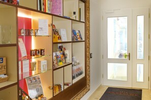 Interior detail - Pertschy Palais Hotel (Vienna)