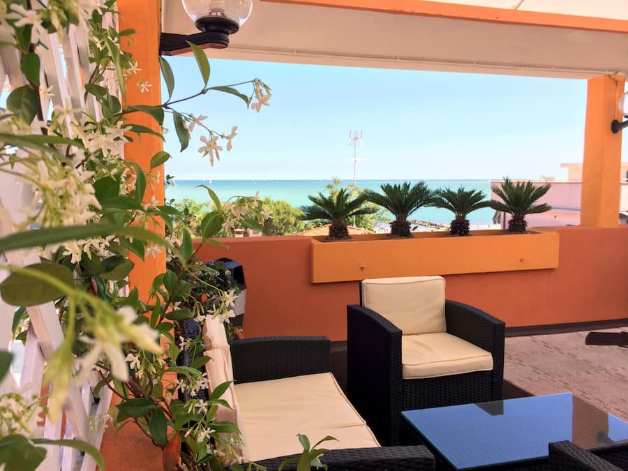 Sun deck