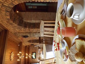 Free daily buffet breakfast - Hotel Solar de Maria (Ouro Preto)