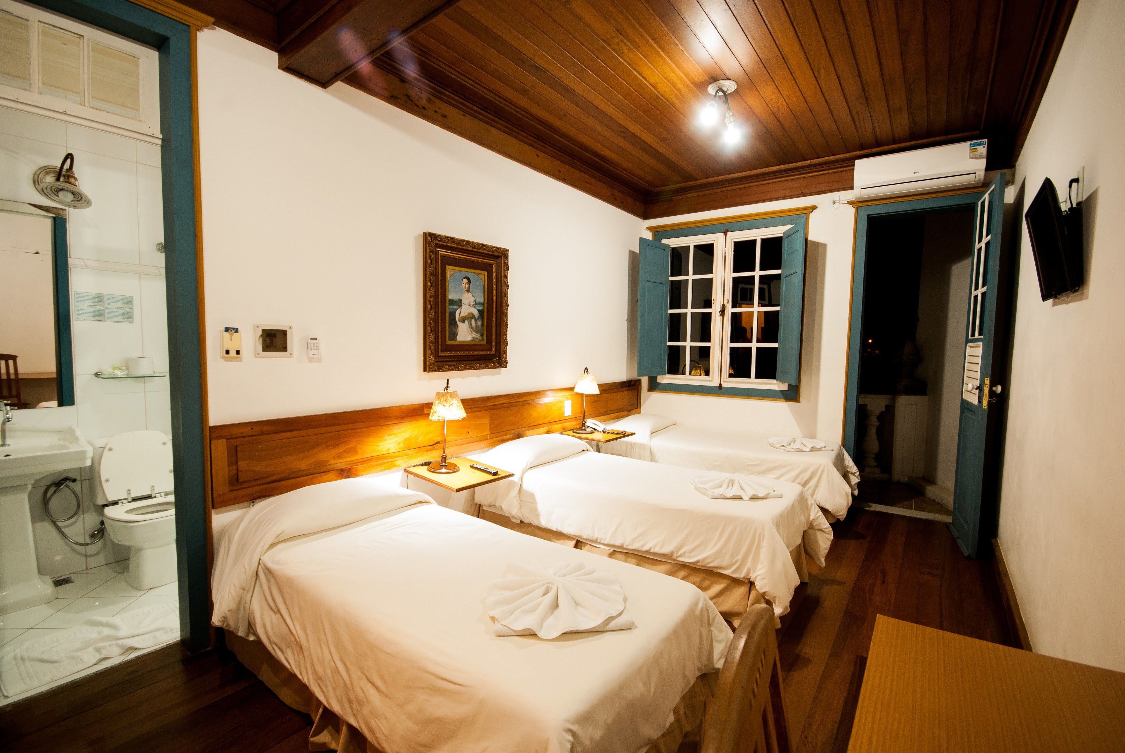 premium bedding, minibar, in-room safe, individually decorated