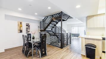 Standard Two-Bedroom on N Poinsettia Place | In-room dining