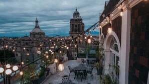Se sirven desayunos, comidas, cenas y cocina mexicana 