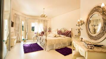 5 عدّة غرف نوم وملاءات من القطن المصري وأغطية فراش متميزة