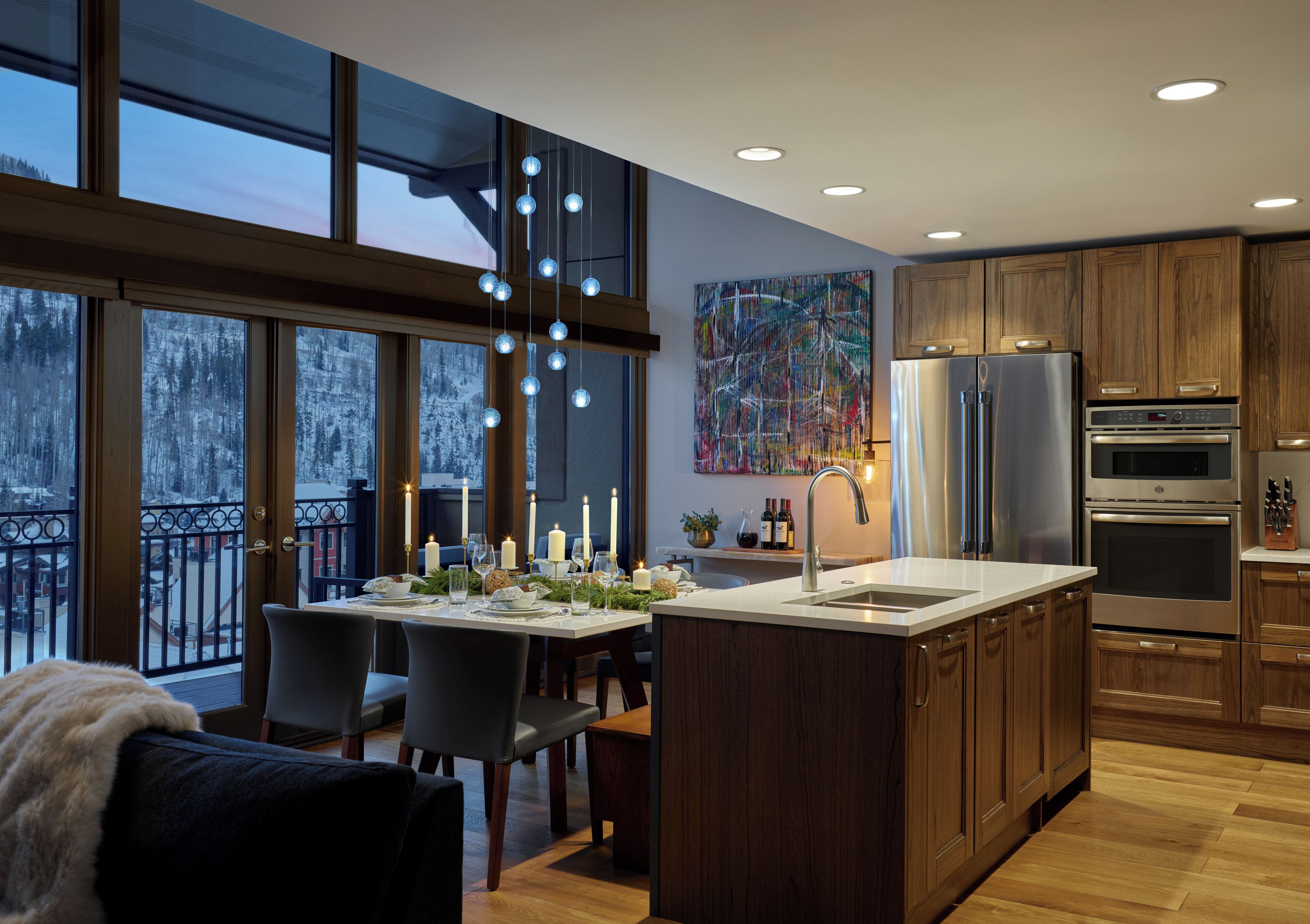 Premier Condo (Landmark 704) | Private kitchen | Fridge, microwave, oven, stovetop