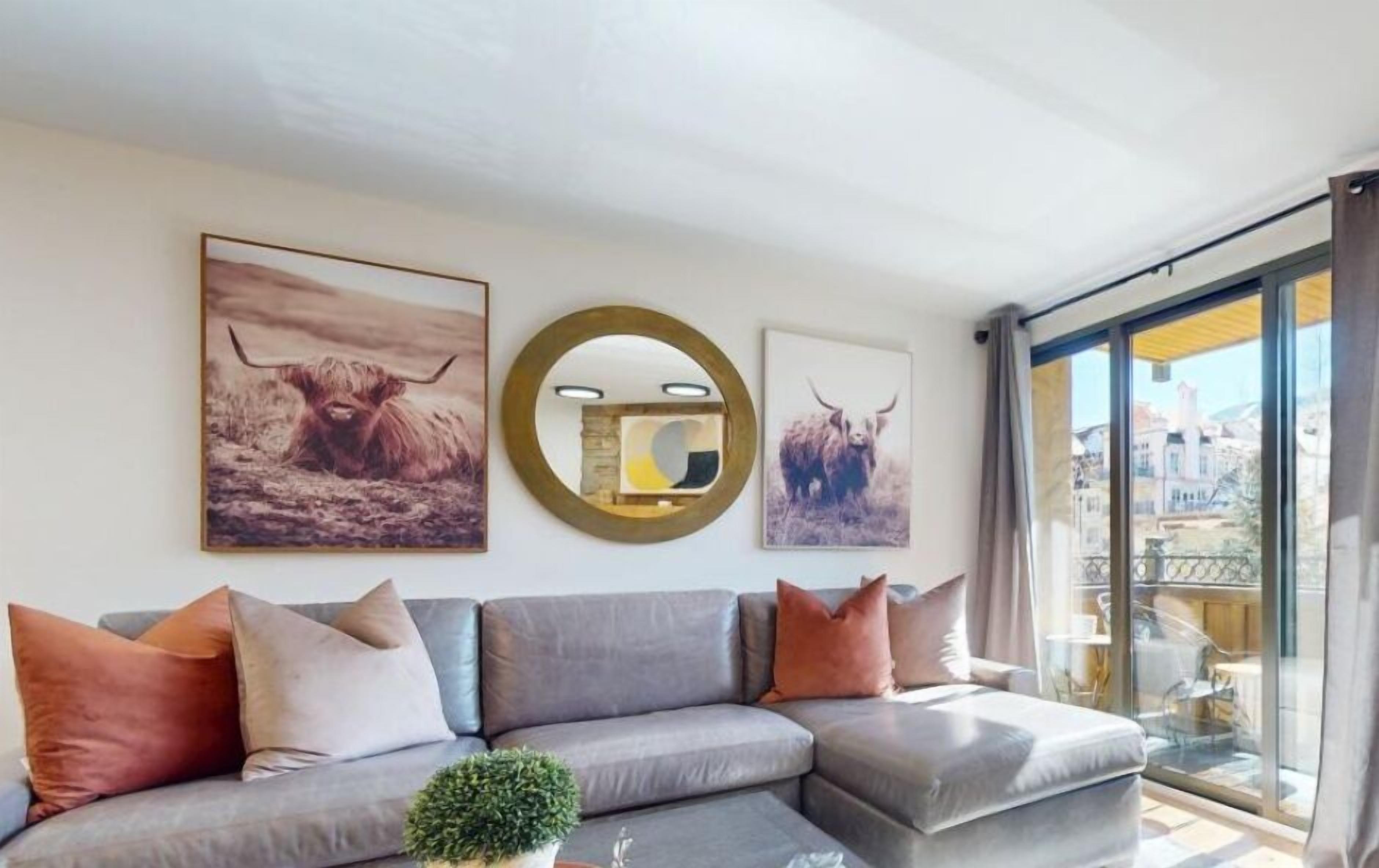 Condo (Diamond, 1 Bath)