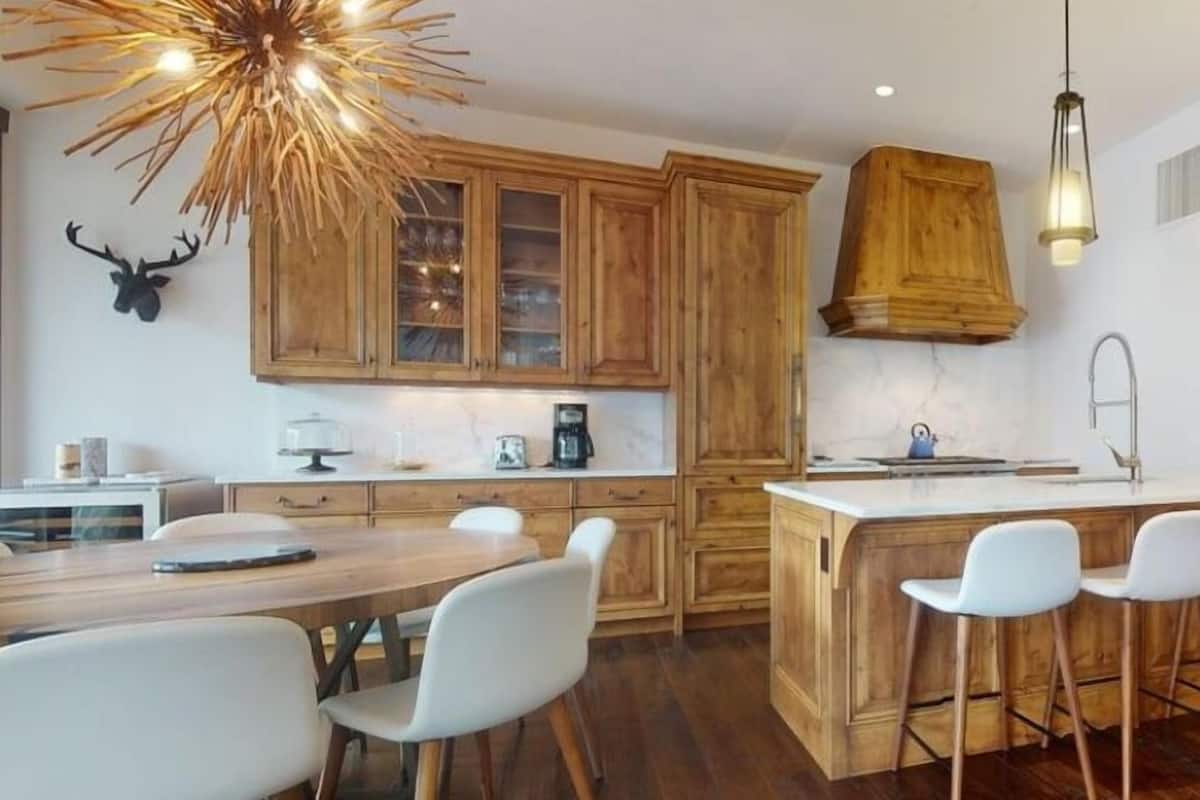 1 bedroom, in-room safe, individually decorated, individually furnished